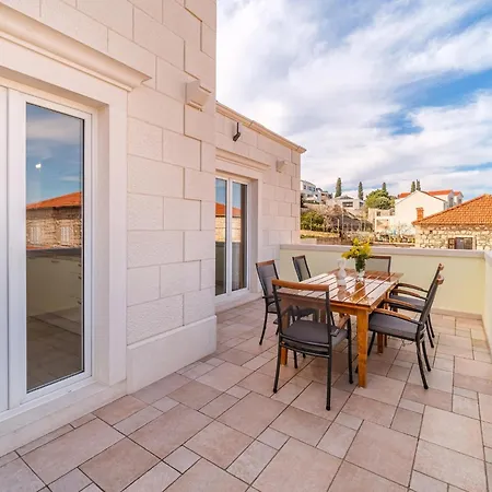 Spacious Mediterranean 3-bedroom In شقة سوتيفان